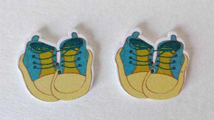 Дървени копчета- кецове - 2 бр.