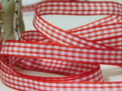 Панделка- Червено и бяло каре  -  1,00 см - 4 м.