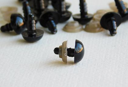 Стъклени очички за кукли на винт - Черни - 20 бр.- 10 мм.