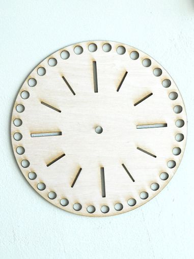 Макраме - Основа за часовник- 20 см.