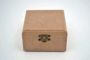 Кутия - 10,00 х 10,00 х 6,00 см.