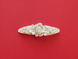 Брошка роза