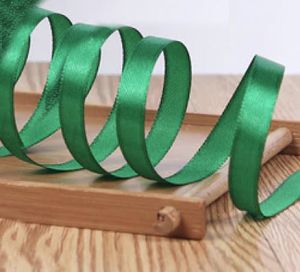 Панделка сатен - Детелина зелено  - 10 м №74