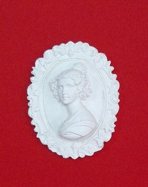 Рамка с  Дама бюст ляво