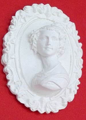 Рамка с  Дама бюст ляво