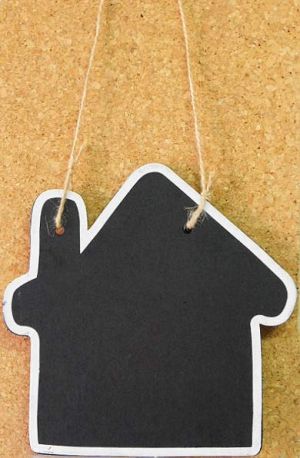 Табелка висяща - Къщичка - 18,00 х 18,00 см