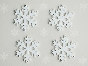 Дървени елементи Снежинки - Бяло - 4 бр.