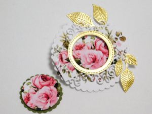 Композиция - Кръгла Рамка Рози  с таг  - 1 бр.