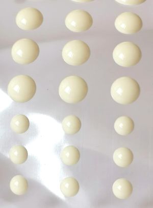 Полусферични перли - Емайлни точки Ivory - 84 бр