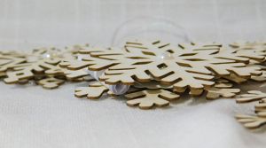 Комплект Късмети-висулки - Сребристи снежинки - 46 елемента