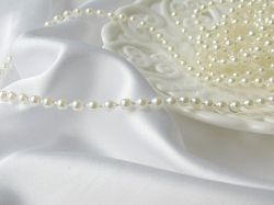 Наниз  перли - Шампанско - 4 мм. - 2.00 м.