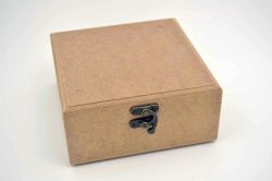 Кутия - 20,00 х 20,00 х 10,00 см.