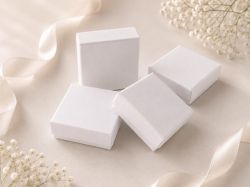 Луксозна Бяла кутия - 6,00 х 6,00 х 2,50 см
