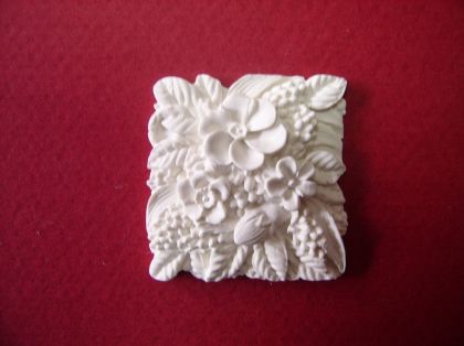 Цветя и листа - 3,5х3,5см.