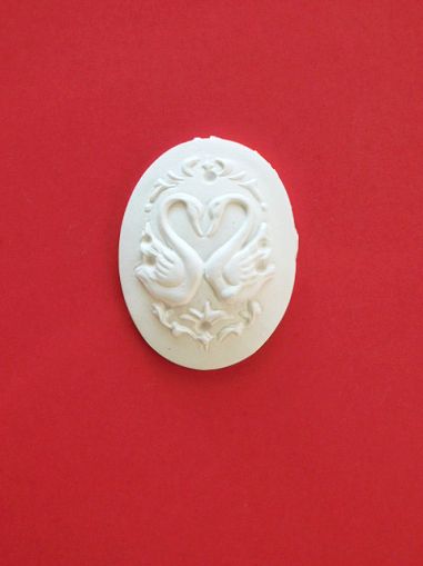 Лебеди - 4х3см.