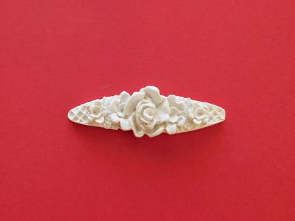 Брошка роза