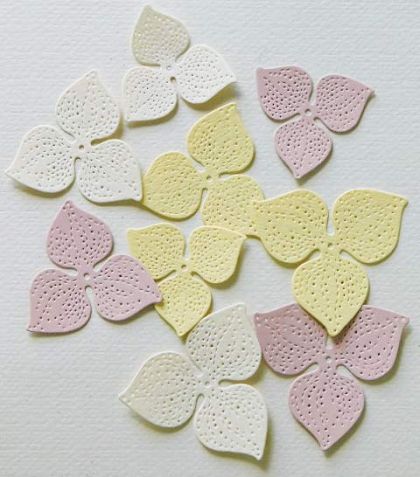 Цветя - пастелни - 9 бр.