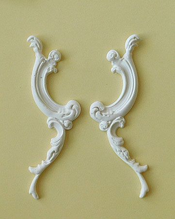 Комплект орнаменти - 2 бр - 11,00 x 3,00 см