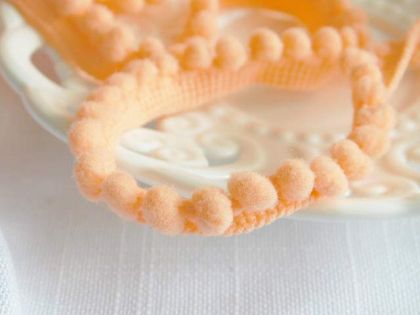 Лента с топчета - Праскова - 2 м.