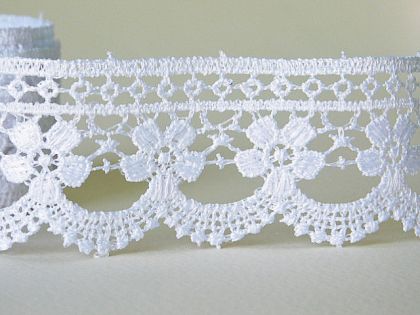 Дантела - Бяло- 1 м.