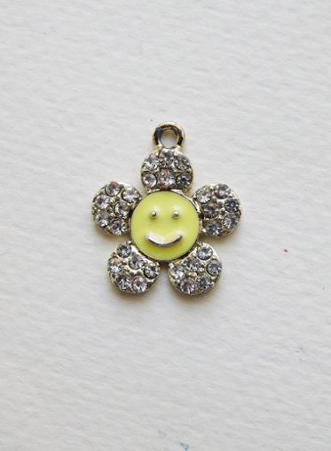 Цвете с камъчета