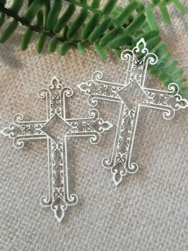 Кръст с орнаменти - 2 бр.