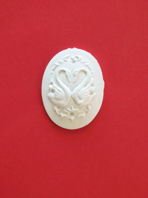 Лебеди - 4х3см.