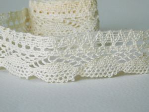 Памучна дантела  - Крем - 1 м.