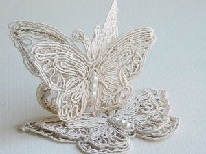 Пеперуди с перлички - Бежово - 2 бр