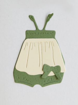 Нейните дрешки - Зелено и шампанско -  20 елемента