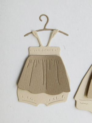 Нейните дрешки - Бежово и Кафяво -  20 елемента