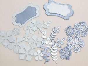 Цветя, листа и табелки Микс - Синьо Перла - 25 елемента