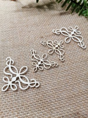 Ъгъл - 4,50 х 4,50 см и 3,50 х 3,50 см - 4 бр.