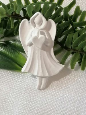 Ангелче със сърце - 7,50 х 3.50см