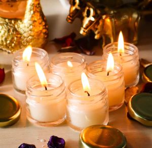 Стъклено бурканче с капачка винт - 25 ml.